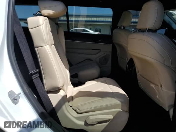 2023 Jeep Grand Cherokee Limited with VIN 1C4RJJBG2P8783659, listed as a Copart auction lot 52614205 with 43,962 mi miles and Salvage title. Bid and sale history available at DreamBid. Image 10.