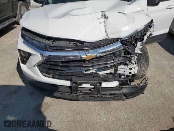 2025 Chevrolet TrailBlazer LS с VIN KL79MMSP7SB083394, выставлен на аукционе Copart как лот 80487185 с пробегом Не указан миль и Списание • Salvage title. История ставок и продаж доступна на DreamBid. Изображение 12.