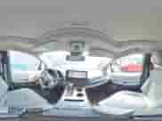 2025 Toyota Sienna XLE z VIN 5TDJSKFC8SS179299, wystawiony jako Copart lot #63379945 z przebiegiem 3 710 mil mil oraz Szkoda całkowita • Salvage title. Historia ofert i sprzedaży dostępna na DreamBid. Obrazek 16.