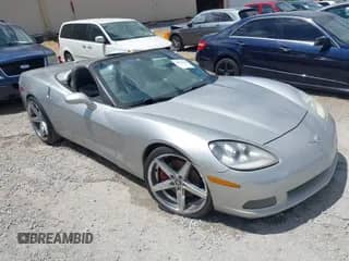 2005 Chevrolet Corvette with VIN 1G1YY34U055128686, listed as a IAAI auction lot 42035318 with 102,272 mi miles and . Bid and sale history available at DreamBid. Image 1.