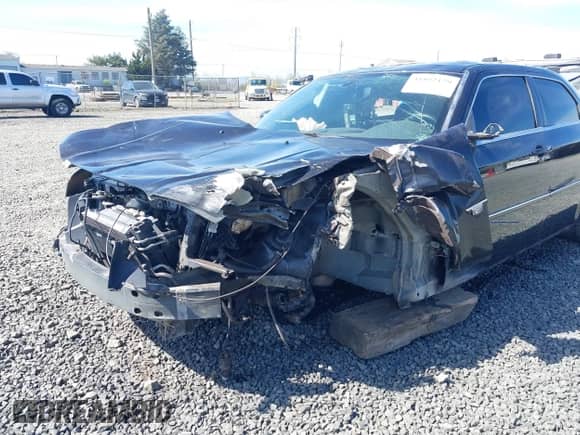 2006 Chrysler 300 C SRT-8 with VIN 2C3LA73W36H509656, listed as a IAAI auction lot 41852179 with 92,209 mi miles and . Bid and sale history available at DreamBid. Image 6.