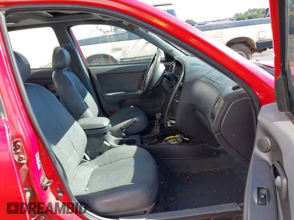 2005 Hyundai Elantra GLS z VIN KMHDN56D85U156888, wystawiony jako IAAI lot #43301903 z przebiegiem Nie podano mil oraz . Historia ofert i sprzedaży dostępna na DreamBid. Obrazek 5.