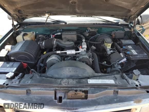 1998 Chevrolet Tahoe с VIN 1GNEK13R2WR108986, выставлен на аукционе Copart как лот 62608875 с пробегом 186 941 миль миль и Списание • Salvage title. История ставок и продаж доступна на DreamBid. Изображение 11.
