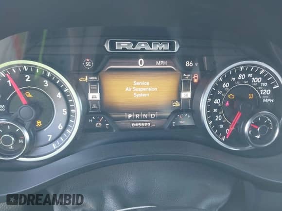 2020 Ram 1500 Laramie z VIN 1C6SRFJT3LN308871, wystawiony jako IAAI lot #42853239 z przebiegiem 45 620 mil mil oraz . Historia ofert i sprzedaży dostępna na DreamBid. Obrazek 7.