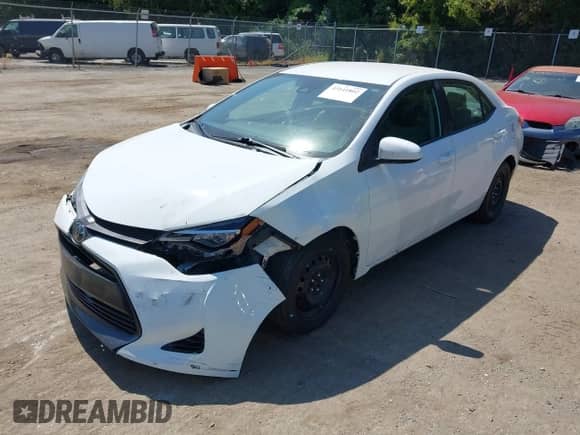 2019 Toyota Corolla L с VIN 2T1BURHE3KC133572, выставлен на аукционе IAAI как лот 43141802 с пробегом 234 225 миль миль и . История ставок и продаж доступна на DreamBid. Изображение 17.