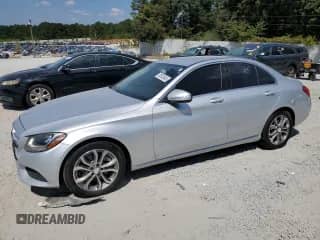 2015 Mercedes-Benz C 300 z VIN 55SWF4JB3FU092326, wystawiony jako Copart lot #80538545 z przebiegiem 154 765 mil mil oraz Czysty tytuł • Clean title. Historia ofert i sprzedaży dostępna na DreamBid. Obrazek 1.