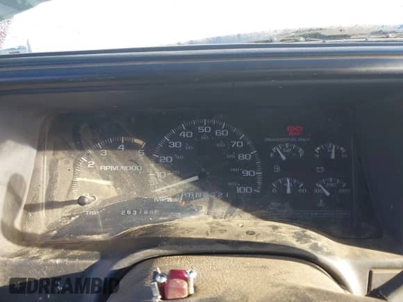 1995 Chevrolet Silverado 2500 с VIN 1GCFC24KXSZ235027, выставлен на аукционе IAAI как лот 41618945 с пробегом 263 798 миль миль и . История ставок и продаж доступна на DreamBid. Изображение 7.
