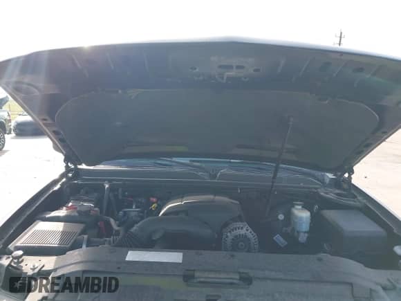 2007 Chevrolet Tahoe LTZ z VIN 1GNFK13017R151674, wystawiony jako IAAI lot #42711668 z przebiegiem 129 482 mil mil oraz . Historia ofert i sprzedaży dostępna na DreamBid. Obrazek 10.