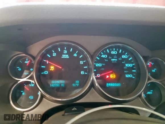 2012 Chevrolet Silverado 1500 LT с VIN 3GCPCSEAXCG105633, выставлен на аукционе Copart как лот 61958575 с пробегом 142 781 миль миль и Списание • Salvage title. История ставок и продаж доступна на DreamBid. Изображение 9.