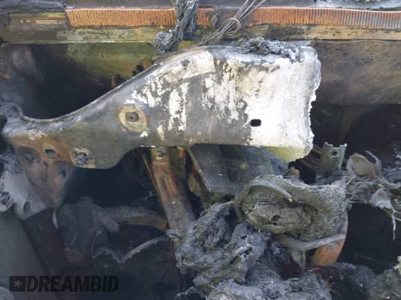 2021 Jeep Wrangler Unlimited Sahara z VIN 1C4JJXP60MW643293, wystawiony jako IAAI lot #42276393 z przebiegiem Nie podano mil oraz . Historia ofert i sprzedaży dostępna na DreamBid. Obrazek 7.