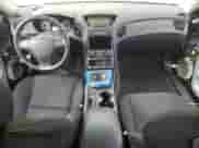 2011 Hyundai Genesis Coupe R-Spec с VIN KMHHT6KD8BU061262, выставлен на аукционе Copart как лот 83590504 с пробегом 150 675 миль миль и Списание • Salvage title. История ставок и продаж доступна на DreamBid. Изображение 8.