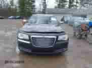 2013 Chrysler 300 C z VIN 2C3CCAKT2DH646633, wystawiony jako IAAI lot #41719487 z przebiegiem 115 363 mil mil oraz . Historia ofert i sprzedaży dostępna na DreamBid. Obrazek 12.