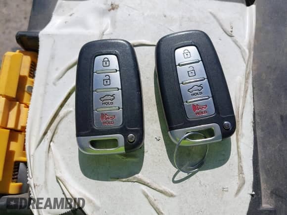 2011 Hyundai Sonata SE z VIN 5NPEC4AC3BH135539, wystawiony jako IAAI lot #42770517 z przebiegiem 123 982 mil mil oraz . Historia ofert i sprzedaży dostępna na DreamBid. Obrazek 11.