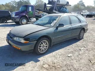 1997 Honda Accord LX с VIN 1HGCE1825VA005000, выставлен на аукционе Copart как лот 81953095 с пробегом 271 119 миль миль и Списание • Salvage title. История ставок и продаж доступна на DreamBid. Изображение 1.