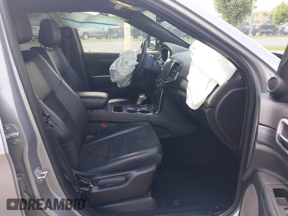 2021 Jeep Grand Cherokee Laredo E z VIN 1C4RJFAG7MC698792, wystawiony jako IAAI lot #42663216 z przebiegiem 57 530 mil mil oraz . Historia ofert i sprzedaży dostępna na DreamBid. Obrazek 5.