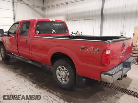 2011 Ford F-250 XL z VIN 1FT7W2BT3BEA46749, wystawiony jako IAAI lot #41059135 z przebiegiem 244 264 mil mil oraz . Historia ofert i sprzedaży dostępna na DreamBid. Obrazek 3.