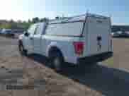 2015 Ford F-150 XLT z VIN 1FTEX1E84FFC23007, wystawiony jako IAAI lot #43333428 z przebiegiem 245 290 mil mil oraz . Historia ofert i sprzedaży dostępna na DreamBid. Obrazek 3.