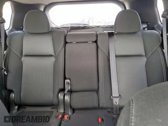 2024 Mitsubishi Outlander ES with VIN JA4J3UA88RZ078844, listed as a Copart auction lot 63990905 with 4,417 mi miles and Clean title. Bid and sale history available at DreamBid. Image 10.