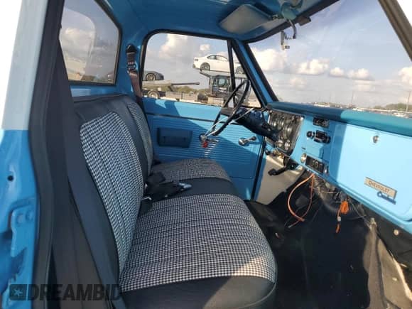 1969 Chevrolet Silverado 1500 z VIN CE149B839118, wystawiony jako Copart lot #80235334 z przebiegiem 2 mil mil oraz Szkoda całkowita • Salvage title. Historia ofert i sprzedaży dostępna na DreamBid. Obrazek 10.