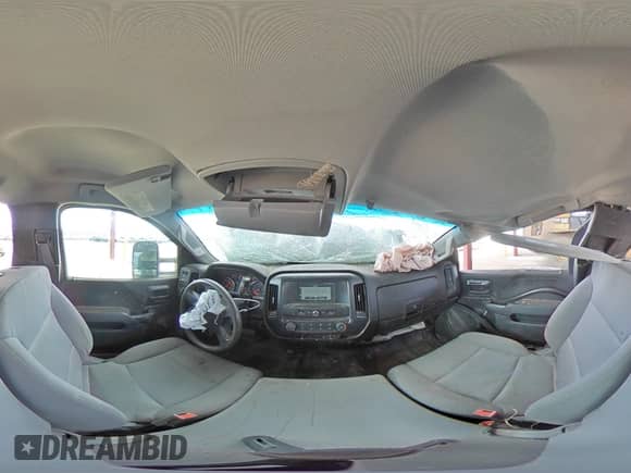 2018 Chevrolet Silverado 3500HD Work Truck z VIN 1GC3KYCG2JZ283271, wystawiony jako Copart lot #50932855 z przebiegiem 137 220 mil mil oraz Szkoda całkowita • Salvage title. Historia ofert i sprzedaży dostępna na DreamBid. Obrazek 12.