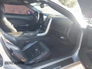 2005 Chevrolet Corvette z VIN 1G1YY24U755117551, wystawiony jako IAAI lot #43382935 z przebiegiem Nie podano mil oraz . Historia ofert i sprzedaży dostępna na DreamBid. Obrazek 5.