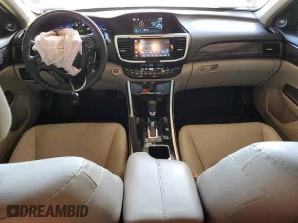 2017 Honda Accord Touring z VIN JHMCR6F79HC006916, wystawiony jako Copart lot #82732195 z przebiegiem 116 272 mil mil oraz Szkoda całkowita • Salvage title. Historia ofert i sprzedaży dostępna na DreamBid. Obrazek 8.