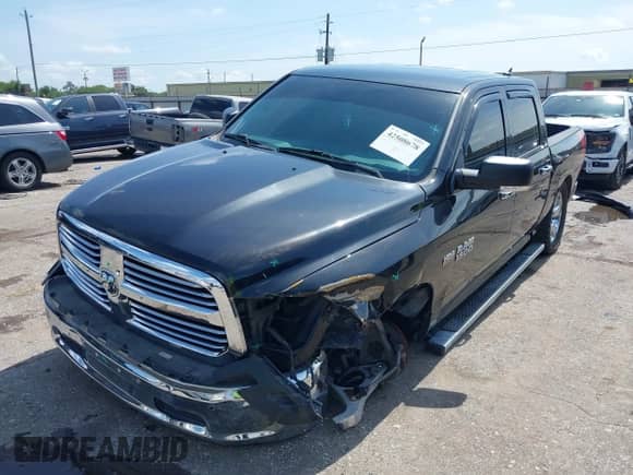 2017 Ram 1500 Big Horn z VIN 1C6RR6LTXHS639452, wystawiony jako IAAI lot #42508678 z przebiegiem 132 436 mil mil oraz . Historia ofert i sprzedaży dostępna na DreamBid. Obrazek 6.