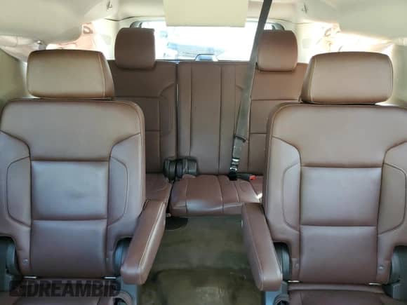 2015 Chevrolet Suburban LTZ с VIN 1GNSKKKC1FR247755, выставлен на аукционе Copart как лот 64980075 с пробегом 162 646 миль миль и Списание • Salvage title. История ставок и продаж доступна на DreamBid. Изображение 10.