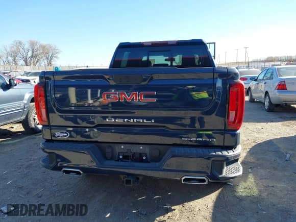 2022 GMC Sierra 1500 Denali with VIN 1GTU9FEL8NZ187617, listed as a IAAI auction lot 37979014 with 34,173 mi miles and . Bid and sale history available at DreamBid. Image 16.