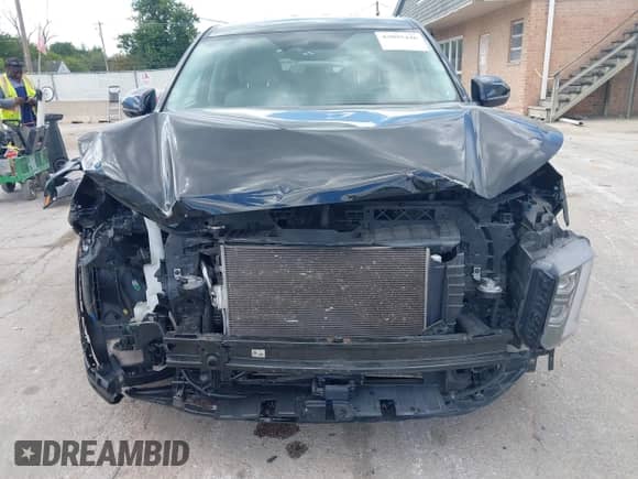 2023 Hyundai Palisade SE с VIN KM8R1DGE2PU533625, выставлен на аукционе IAAI как лот 43095446 с пробегом 53 479 миль миль и . История ставок и продаж доступна на DreamBid. Изображение 6.