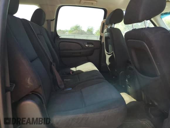 2011 Chevrolet Suburban LS с VIN 1GNSCHE01BR362643, выставлен на аукционе Copart как лот 52919815 с пробегом 180 671 миль миль и Списание • Salvage title. История ставок и продаж доступна на DreamBid. Изображение 11.
