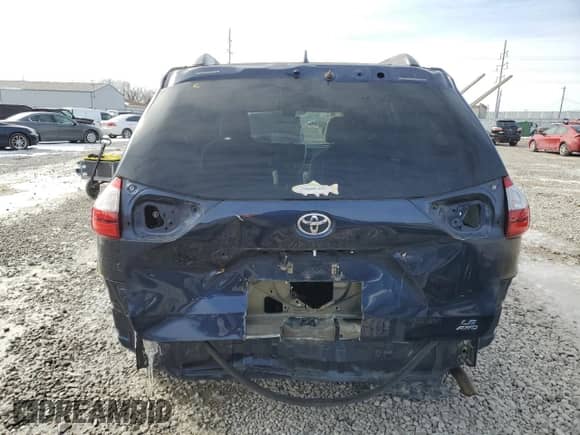 2019 Toyota Sienna LE with VIN 5TDJZ3DC1KS223325, listed as a Copart auction lot 45758815 with 102,605 mi miles and Salvage title. Bid and sale history available at DreamBid. Image 6.