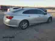 2017 Chevrolet Malibu LS z VIN 1G1ZB5ST6HF152968, wystawiony jako Copart lot #80792365 z przebiegiem 121 523 mil mil oraz Szkoda całkowita • Salvage title. Historia ofert i sprzedaży dostępna na DreamBid. Obrazek 3.