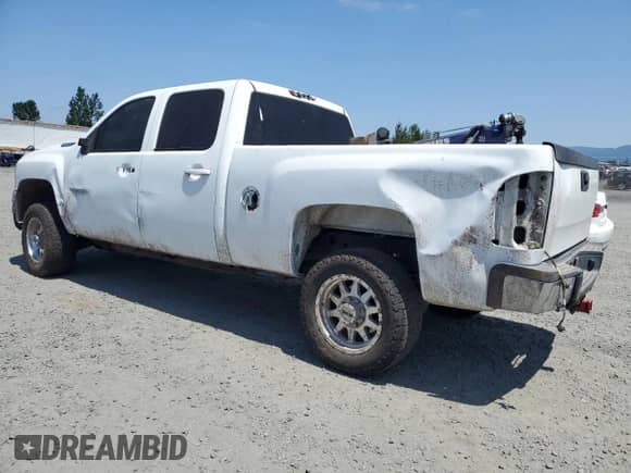2007 Chevrolet Silverado 2500HD 1LT z VIN 1GCHK23637F547473, wystawiony jako Copart lot #59052315 z przebiegiem 196 644 mil mil oraz Szkoda całkowita • Salvage title. Historia ofert i sprzedaży dostępna na DreamBid. Obrazek 2.