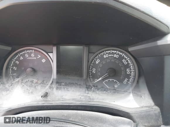 2016 Toyota Tacoma SR5 с VIN 5TFAZ5CN7GX014297, выставлен на аукционе IAAI как лот 42713156 с пробегом Не указан миль и . История ставок и продаж доступна на DreamBid. Изображение 15.