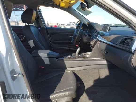 2018 BMW 3 Series 320i with VIN WBA8A9C55JAH12687, listed as a IAAI auction lot 43262965 with 125,811 mi miles and . Bid and sale history available at DreamBid. Image 5.