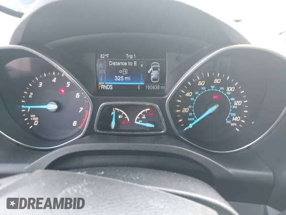 2014 Ford Escape SE z VIN 1FMCU0GX7EUB23407, wystawiony jako IAAI lot #43385821 z przebiegiem 160 838 mil mil oraz . Historia ofert i sprzedaży dostępna na DreamBid. Obrazek 7.
