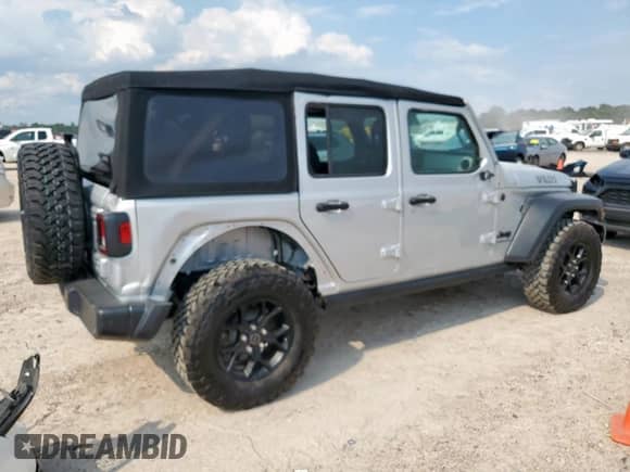 2024 Jeep Wrangler Willys с VIN 1C4PJXDG8RW250382, выставлен на аукционе Copart как лот 69934295 с пробегом 5 315 миль миль и Списание • Salvage title. История ставок и продаж доступна на DreamBid. Изображение 3.