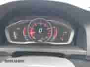 2015 Volvo S60 T5 Premier с VIN YV1612TK8F1334127, выставлен на аукционе IAAI как лот 42887031 с пробегом 101 981 миль миль и . История ставок и продаж доступна на DreamBid. Изображение 7.