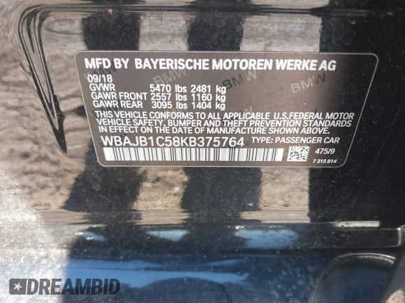 2019 BMW 5 Series 530e xDrive z VIN WBAJB1C58KB375764, wystawiony jako IAAI lot #40611361 z przebiegiem 45 895 mil mil oraz . Historia ofert i sprzedaży dostępna na DreamBid. Obrazek 9.