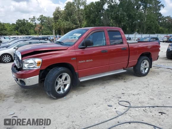 2007 Dodge 1500 SLT z VIN 1D7HA18237S193468, wystawiony jako Copart lot #69617515 z przebiegiem 207 319 mil mil oraz Szkoda całkowita • Salvage title. Historia ofert i sprzedaży dostępna na DreamBid. Obrazek 1.