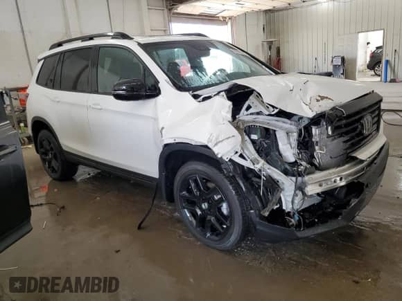 2025 Honda Passport Black Edition с VIN 5FNYF8H80SB005312, выставлен на аукционе Copart как лот 69646235 с пробегом 4 277 миль миль и Списание • Salvage title. История ставок и продаж доступна на DreamBid. Изображение 4.