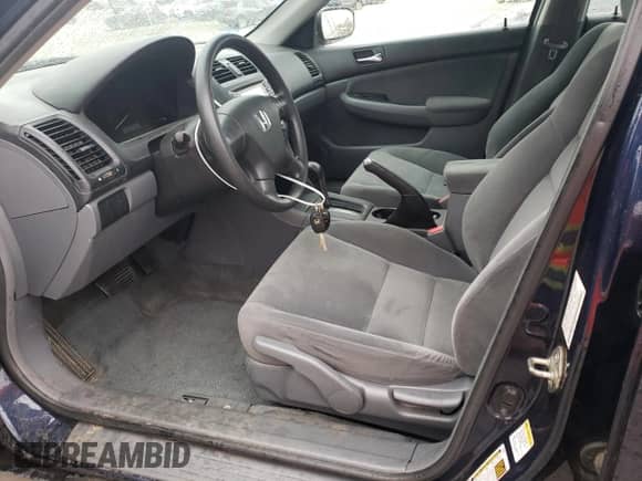 2007 Honda Accord LX z VIN 1HGCM56497A175944, wystawiony jako Copart lot #85815715 z przebiegiem 111 712 mil mil oraz Czysty tytuł • Clean title. Historia ofert i sprzedaży dostępna na DreamBid. Obrazek 7.