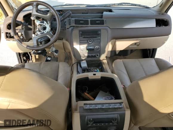 2011 Chevrolet Avalanche LT с VIN 3GNTKFE30BG108816, выставлен на аукционе Copart как лот 71728935 с пробегом Не указан миль и Списание • Salvage title. История ставок и продаж доступна на DreamBid. Изображение 8.