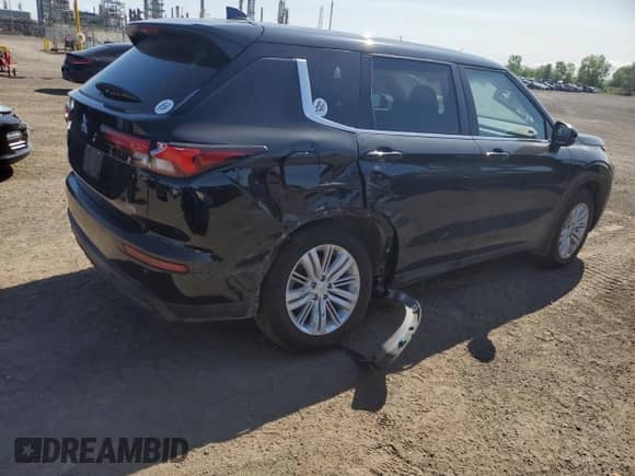 2024 Mitsubishi Outlander ES with VIN JA4J4UA85RZ618163, listed as a Copart auction lot 63319585 with 39,671 mi miles and Salvage title. Bid and sale history available at DreamBid. Image 3.