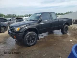 1998 Toyota Tacoma with VIN 4TASM92N1WZ160267, listed as a Copart auction lot 58842185 with 247,166 mi miles and Salvage title. Bid and sale history available at DreamBid. Image 1.