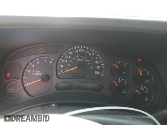 2003 GMC Sierra 1500 SLE with VIN 2GTEK19T831215587, listed as a Copart auction lot 61679025 with 182,803 mi miles and Clean title. Bid and sale history available at DreamBid. Image 9.