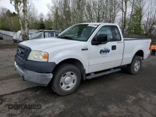 2005 Ford F-150 XL с VIN 1FTRF14W25NA51777, выставлен на аукционе Copart как лот 52041495 с пробегом 178 440 миль миль и Списание • Salvage title. История ставок и продаж доступна на DreamBid. Изображение 1.
