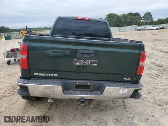 2015 GMC Sierra 1500 SLE z VIN 3GTU2UEC5FG198276, wystawiony jako Copart lot #70348305 z przebiegiem 99 169 mil mil oraz Szkoda całkowita • Salvage title. Historia ofert i sprzedaży dostępna na DreamBid. Obrazek 6.