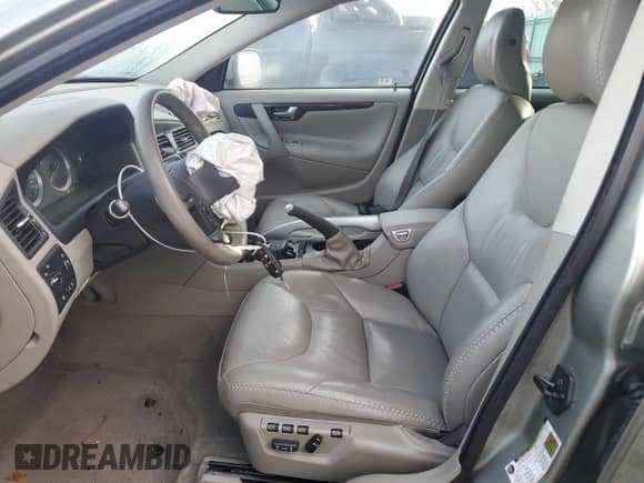 2007 Volvo XC70 z VIN YV4SZ592171274230, wystawiony jako Copart lot #87220355 z przebiegiem 64 590 mil mil oraz Szkoda całkowita • Salvage title. Historia ofert i sprzedaży dostępna na DreamBid. Obrazek 7.